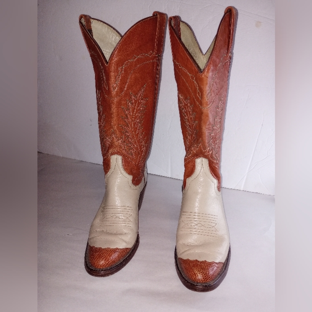 Cutter Bill Woman’s Cowboy Boot 6B